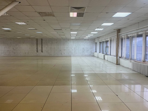 Помещение свободного назначения 240 кв.м., ул. Профсоюзная 3