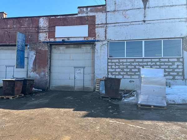 Помещение свободного назначения 811 кв.м., ул. Димитрова 34