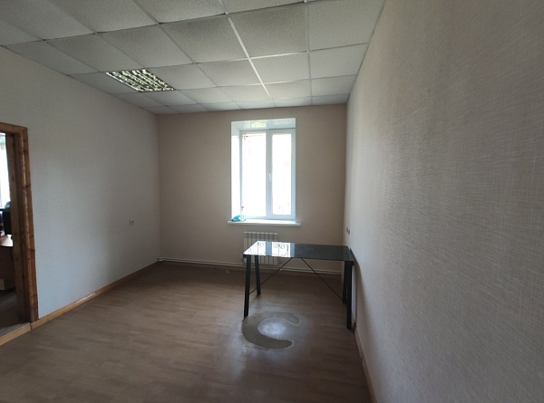 Свободного назначения, офис, гостиница, 300 м², ул. Нижняя Дебря 90 Свободного назначения, офис, гостиница, 300 м², ул. Нижняя Дебря 90