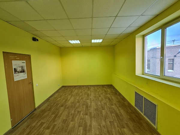 Помещение свободного назначения 55 кв.м., ул. Димитрова 34