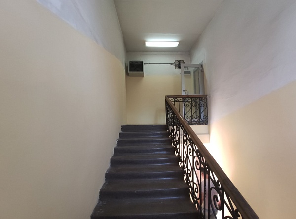 Свободного назначения, офис, гостиница, 300 м², ул. Нижняя Дебря 90 Свободного назначения, офис, гостиница, 300 м², ул. Нижняя Дебря 90