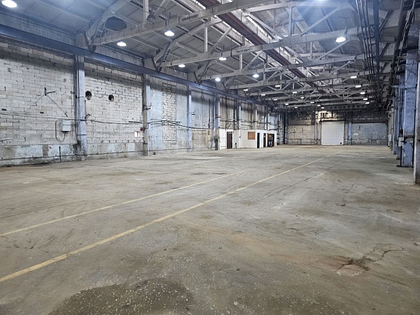 Помещение свободного назначения 2300 кв.м., ул. Петра Щербины 7