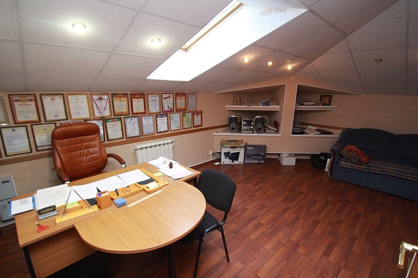 Продам здание ресторана 722,3 кв.м., Красносельское шоссе 15