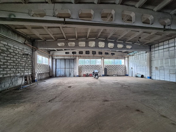 Помещение свободного назначения 811 кв.м., ул. Димитрова 34