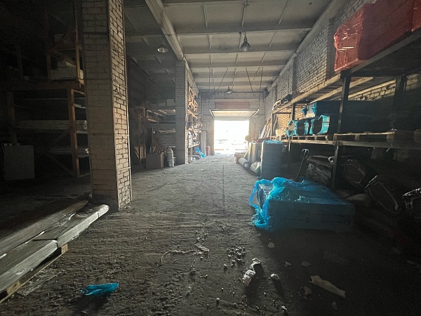 Помещение свободного назначения 200 кв.м., ул. Димитрова 34