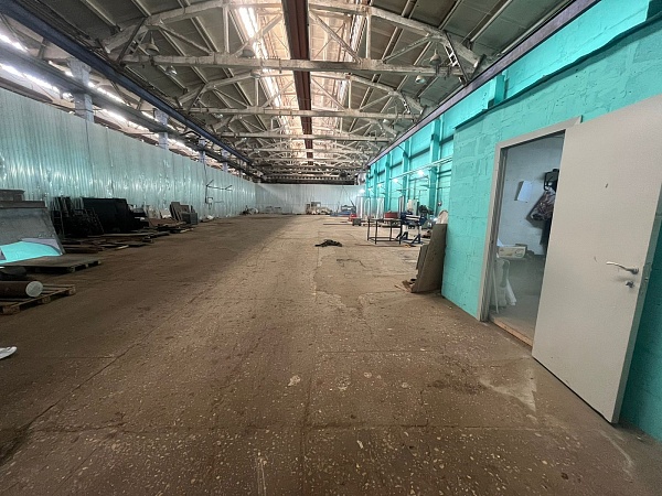 Помещение свободного назначения 2300 кв.м., ул. Петра Щербины 7