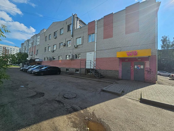 Продажа помещения свободного назначения 1200 кв.м., г. Ярославль, ул. Космонавтов 11 Продажа помещения свободного назначения 1200 кв.м., г. Ярославль, ул. Космонавтов 11
