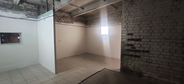 Помещение свободного назначения 35 кв.м., ул. Димитрова 34