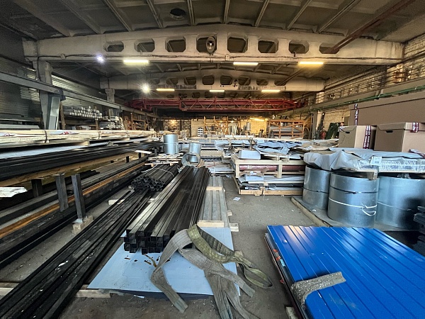 Помещение свободного назначения 811 кв.м., ул. Димитрова 34