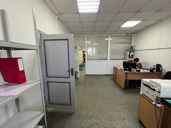 Помещение свободного назначения 35,5 кв.м., ул. Димитрова 34