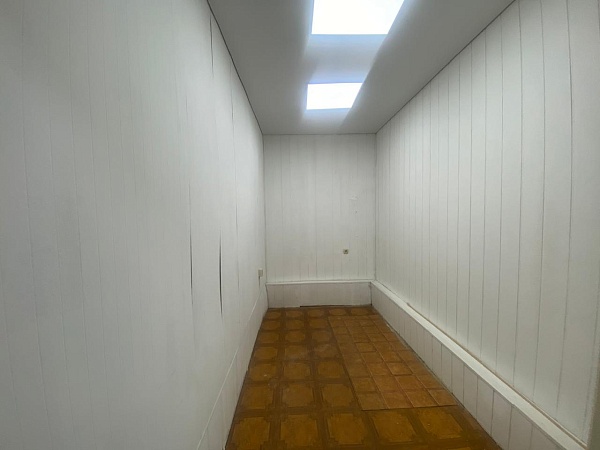 Помещение свободного назначения 20,9 кв.м., бульвар Петрковский 24