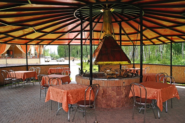 Продам здание ресторана 722,3 кв.м., Красносельское шоссе 15