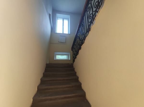 Свободного назначения, офис, гостиница, 300 м², ул. Нижняя Дебря 90 Свободного назначения, офис, гостиница, 300 м², ул. Нижняя Дебря 90