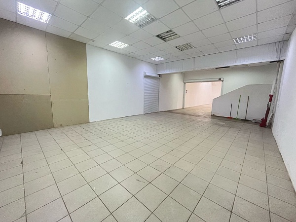 Помещение свободного назначения 350 кв.м., ул. Профсоюзная 3