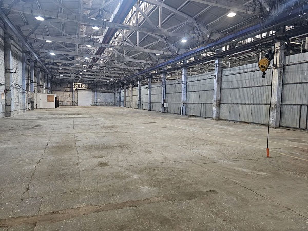 Помещение свободного назначения 1125 кв.м., ул. Петра Щербины 7