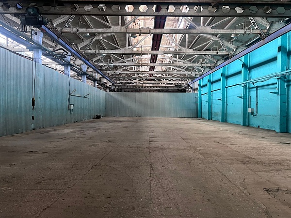 Помещение свободного назначения 2300 кв.м., ул. Петра Щербины 7