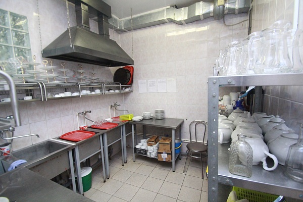 Готовый стабильно работающий бизнес 1282,70 кв.м., Красносельское шоссе 15