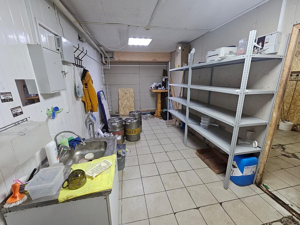 Помещение свободного назначения 72 кв.м., ул. Космонавтов 11 Помещение свободного назначения 72 кв.м., ул. Космонавтов 11