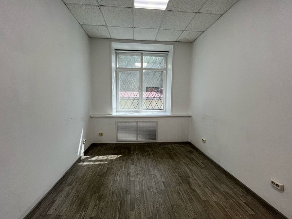 Аренда Помещение свободного назначения 11,6 кв.м., ул. Петра Щербины 6 Аренда Помещение свободного назначения 11,6 кв.м., ул. Петра Щербины 6