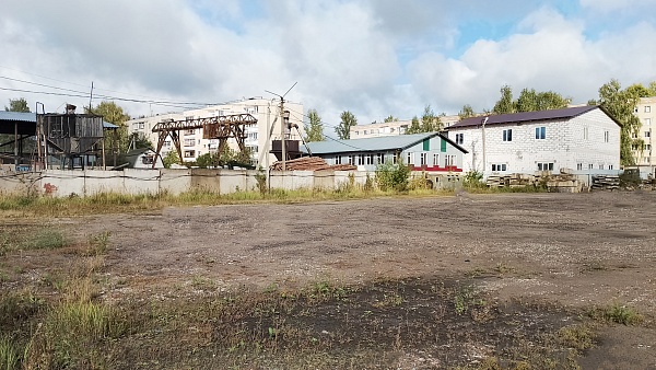 Земельный участок 6000 кв.м., ул. Димитрова 38